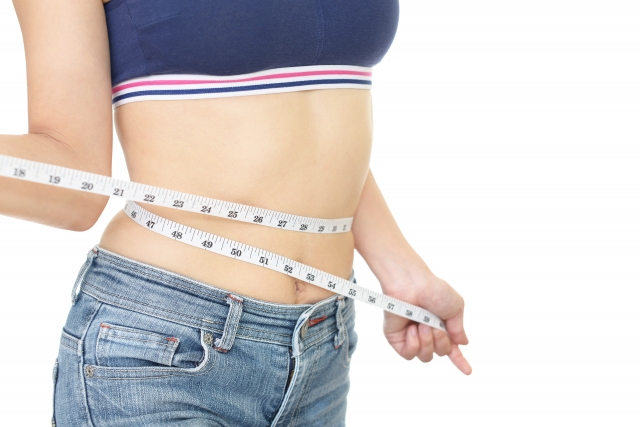 内臓脂肪が招く病気とは？内臓脂肪を落とす効果的な食事方法と運動方法について